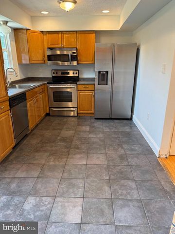 7431 SHADY GLEN TER, Capitol Heights, MD 20743