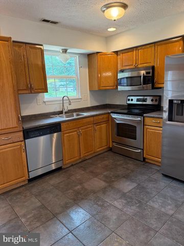 7431 SHADY GLEN TER, Capitol Heights, MD 20743