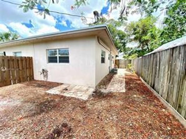 1130 NE 3rd Avenue, Fort Lauderdale, FL 33304