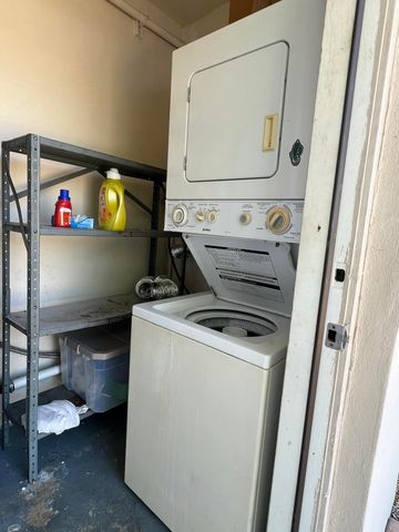 1130 NE 3rd Avenue, Fort Lauderdale, FL 33304