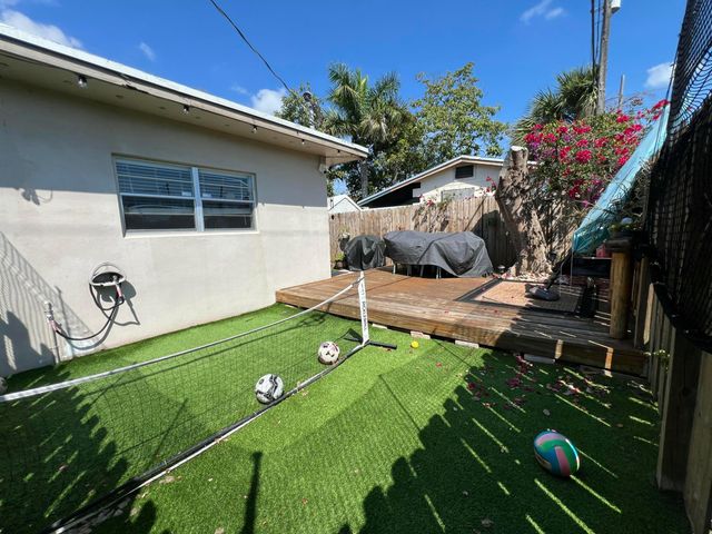 1130 NE 3rd Avenue, Fort Lauderdale, FL 33304