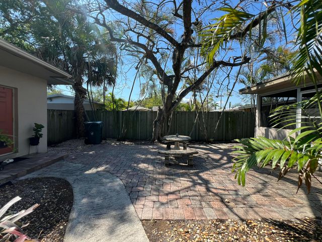 1130 NE 3rd Avenue, Fort Lauderdale, FL 33304