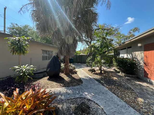 1130 NE 3rd Avenue, Fort Lauderdale, FL 33304