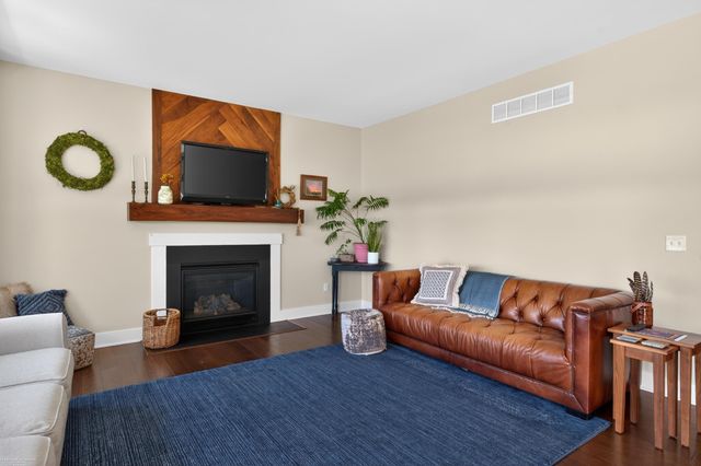 51491 Water Mark Drive, Macomb Twp, MI 48042