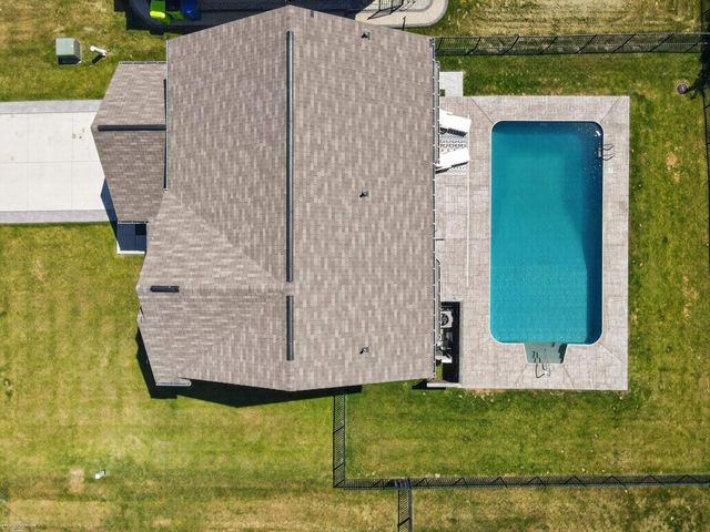 51491 Water Mark Drive, Macomb Twp, MI 48042