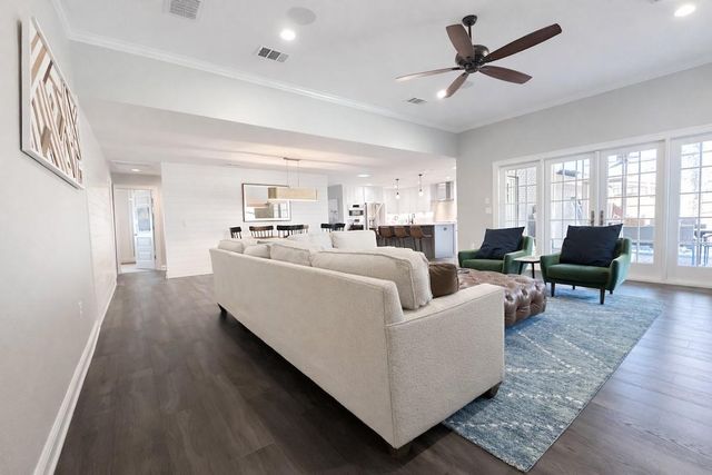 3006 Stardust DR, Austin, TX 78757