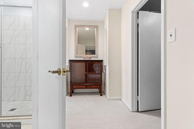 318 KINGS CROFT, Cherry Hill, NJ 08034