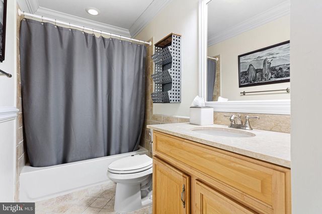 318 KINGS CROFT, Cherry Hill, NJ 08034