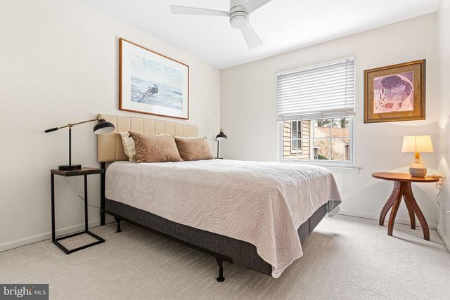 318 KINGS CROFT, Cherry Hill, NJ 08034