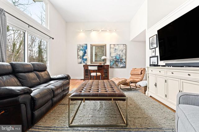 318 KINGS CROFT, Cherry Hill, NJ 08034