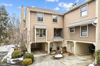 318 KINGS CROFT, Cherry Hill, NJ 08034