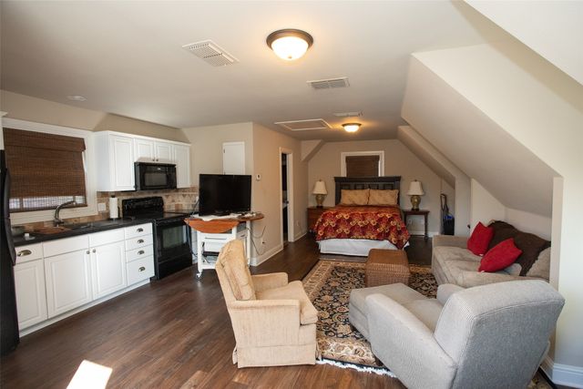 816 Plum Street, Graham, TX 76450