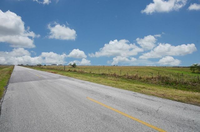 1 Brumbelow Road, Needville, TX 77461