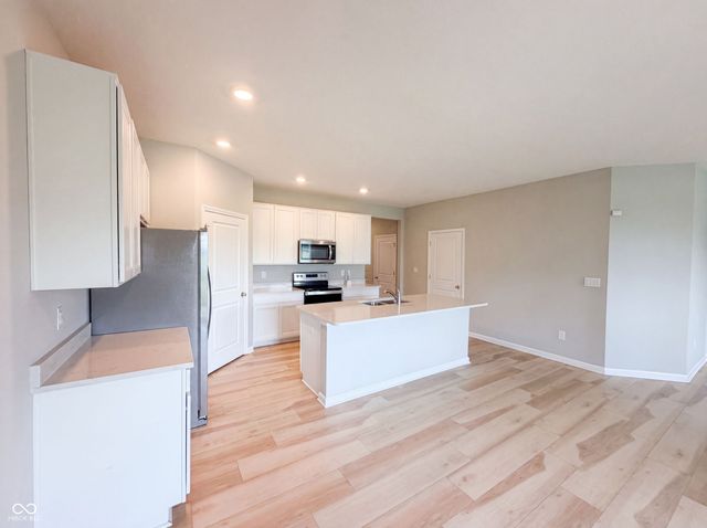 1671 Fairmount Drive, Greenfield, IN 46140