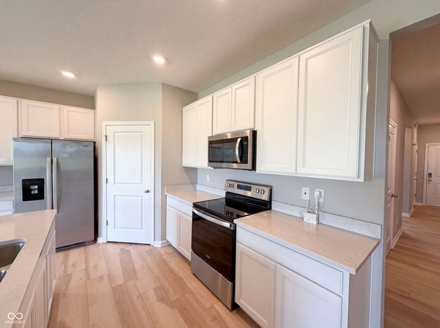 1671 Fairmount Drive, Greenfield, IN 46140
