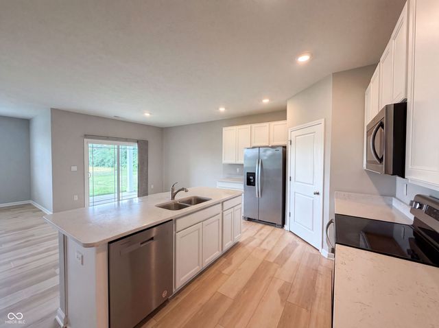 1671 Fairmount Drive, Greenfield, IN 46140