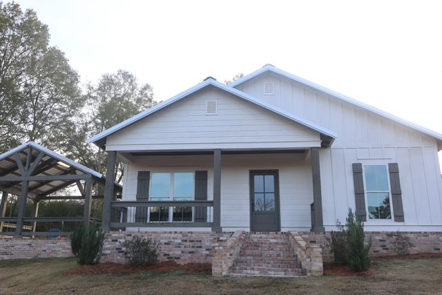 28 Acie Ln., Sumrall, MS 39482