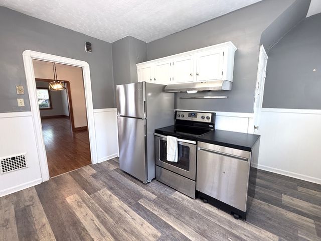 310 SHENLEY Drive, Erie, PA 16505