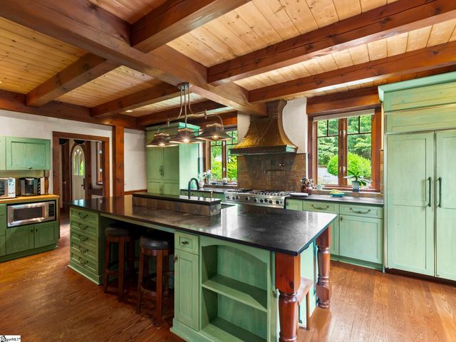4 Landy Lane, Landrum, SC 29356
