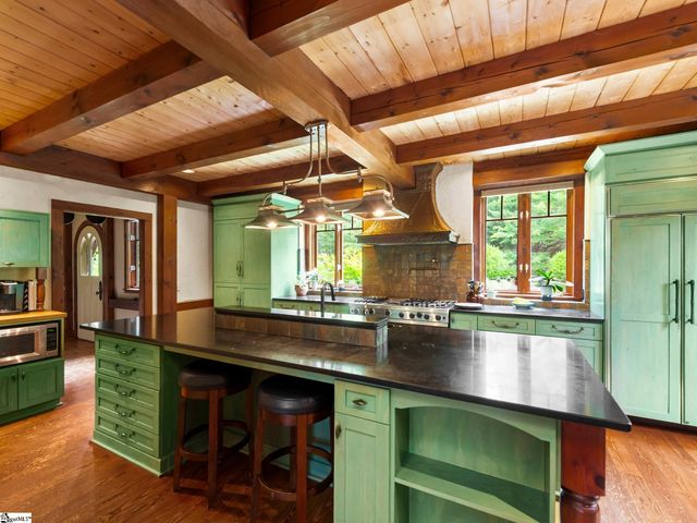 4 Landy Lane, Landrum, SC 29356