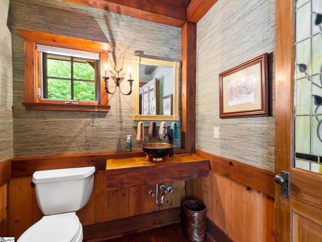 4 Landy Lane, Landrum, SC 29356