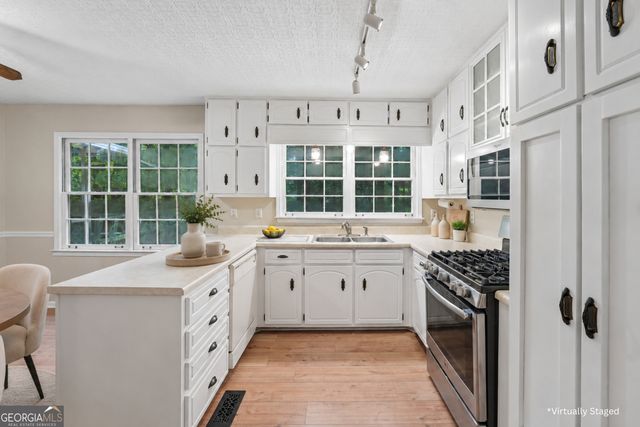 155 Forest Hall Lane, Fayetteville, GA 30214