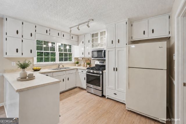 155 Forest Hall Lane, Fayetteville, GA 30214