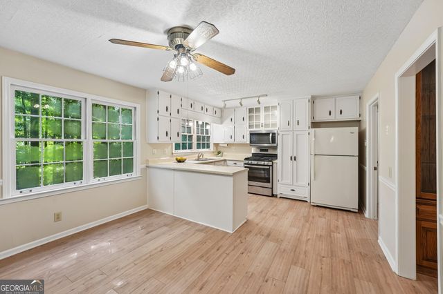 155 Forest Hall Lane, Fayetteville, GA 30214