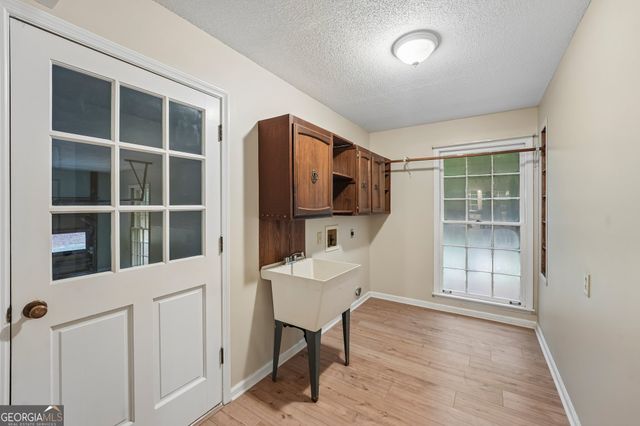 155 Forest Hall Lane, Fayetteville, GA 30214