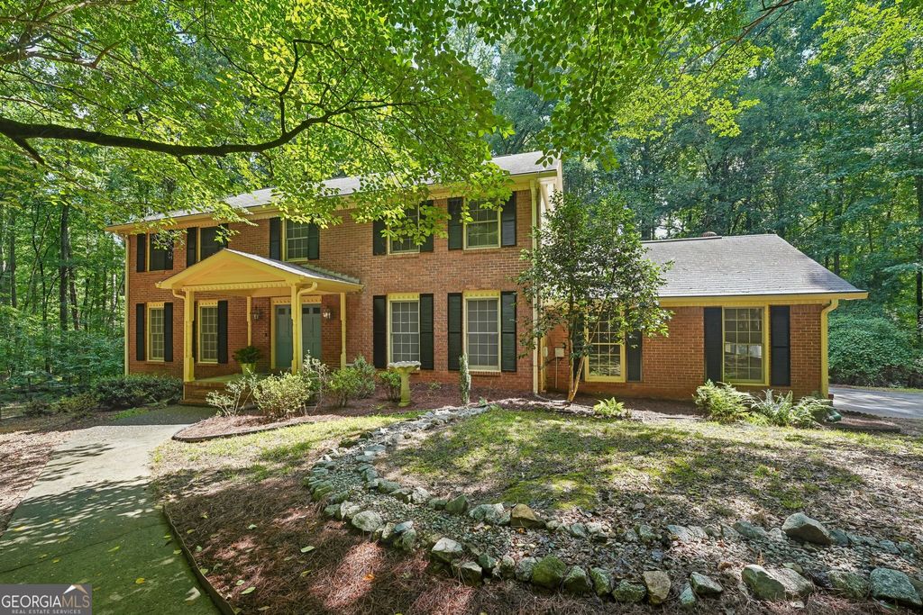 155 Forest Hall Lane, Fayetteville, GA 30214