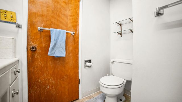 206 Benson Dr, Lodi, CA 95242