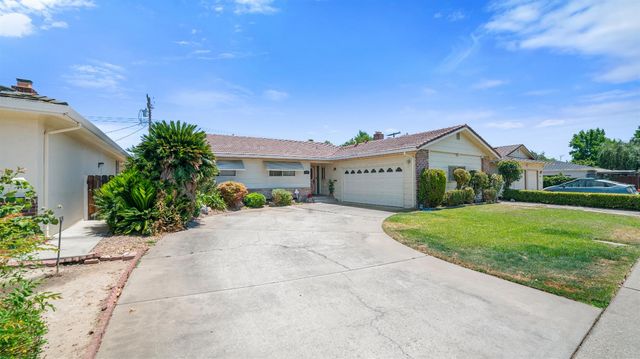 206 Benson Dr, Lodi, CA 95242