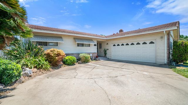 206 Benson Dr, Lodi, CA 95242