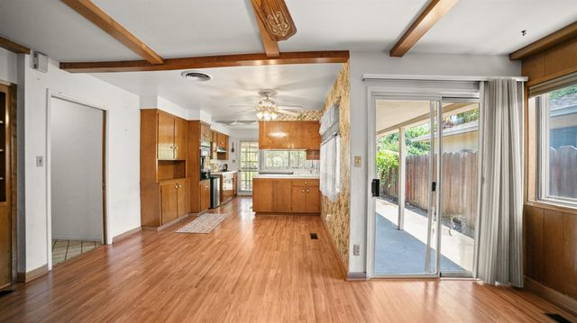 206 Benson Dr, Lodi, CA 95242