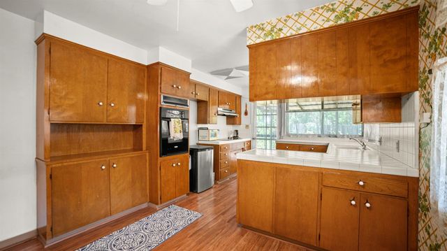 206 Benson Dr, Lodi, CA 95242