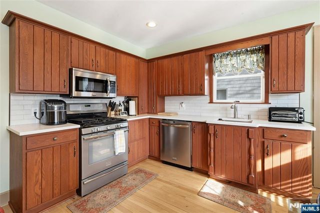 23 Pleasant Place, Kearny, NJ 07032