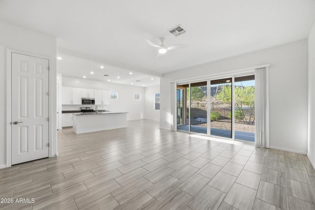 18526 W DESERT TRUMPET Road, Goodyear, AZ 85338