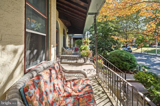325 DOUGLASS ST, Reading, PA 19601