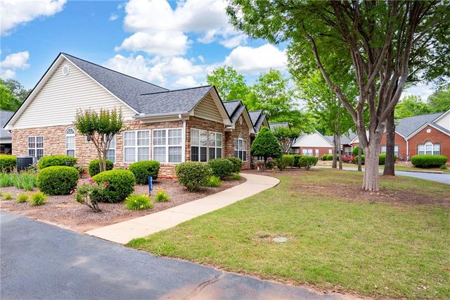 3735 Villa Springs Circle, Powder Springs, GA 30127