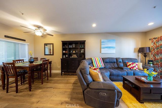 1516 Pacific Coast, Huntington Beach, CA 92648