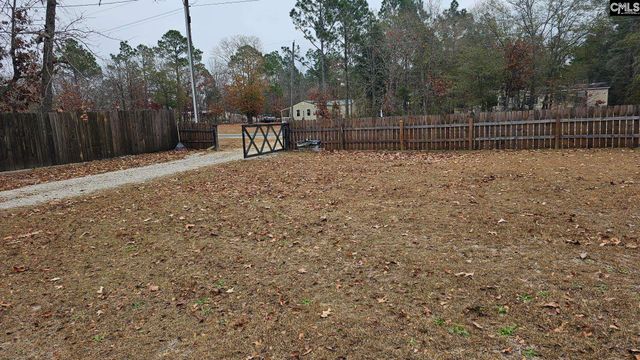 2581 Porter Road, Cassatt, SC 29032