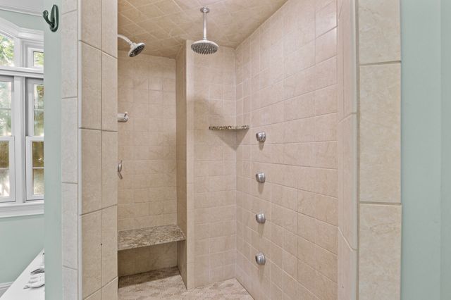 1047 Wil rose Lane, Versailles, KY 40383