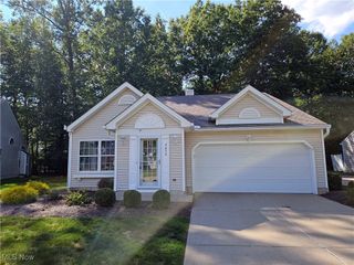 9050 Ashwood Court, Olmsted Falls, OH 44138