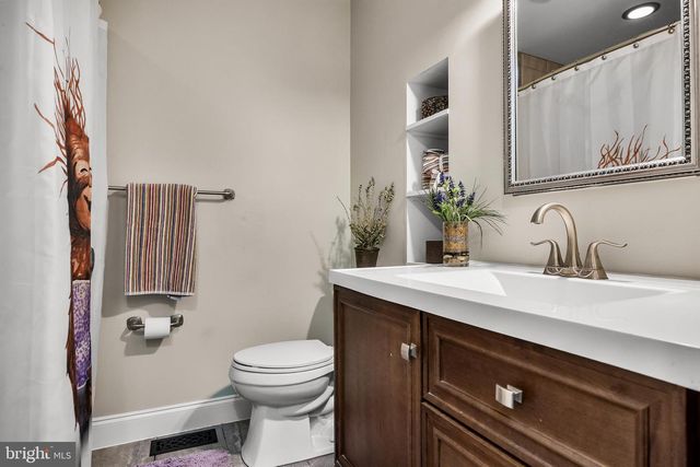 21 SHAWNEE TRL, Shamong, NJ 08088