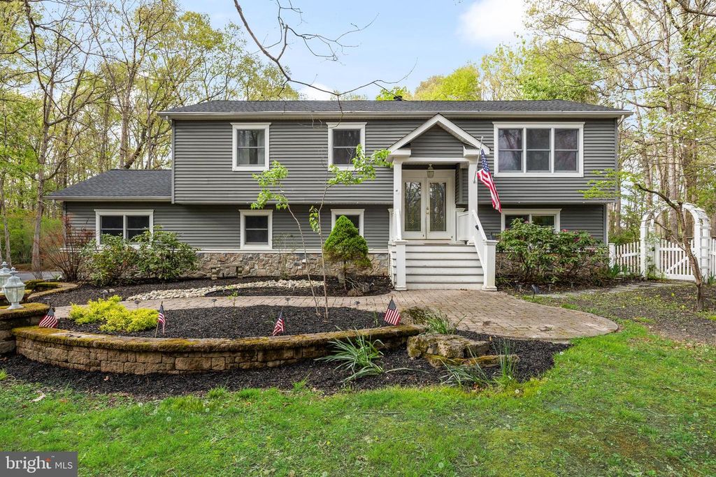 21 SHAWNEE TRL, Shamong, NJ 08088