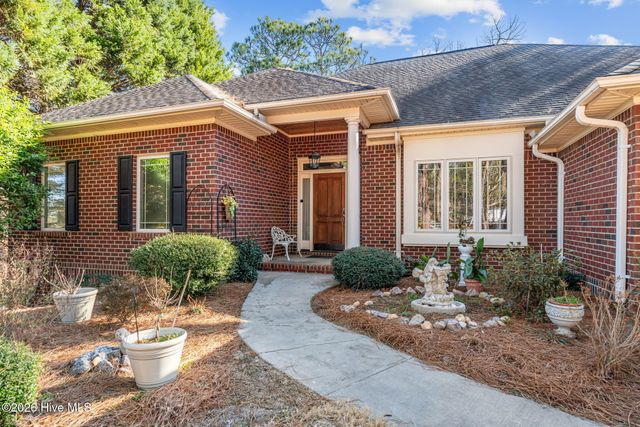 106 Clay Circle, West End, NC 27376