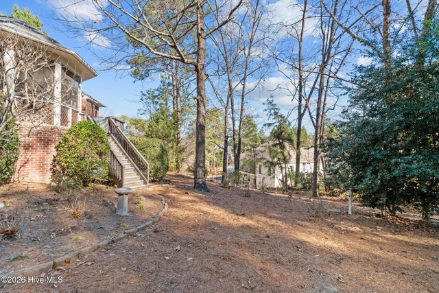 106 Clay Circle, West End, NC 27376