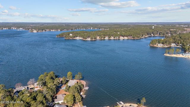 106 Clay Circle, West End, NC 27376