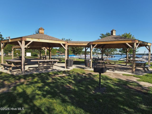 106 Clay Circle, West End, NC 27376