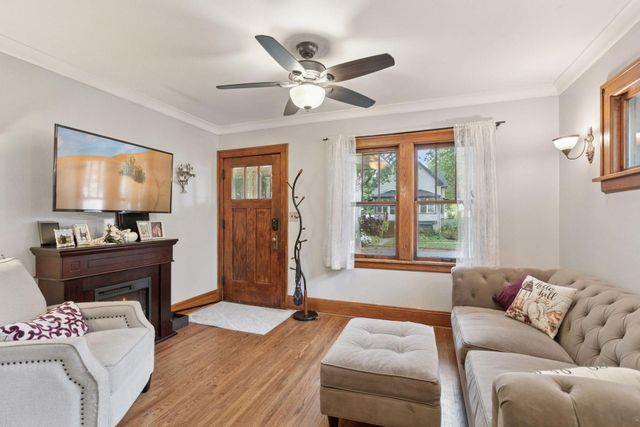 958 James Avenue, Saint Paul, MN 55102